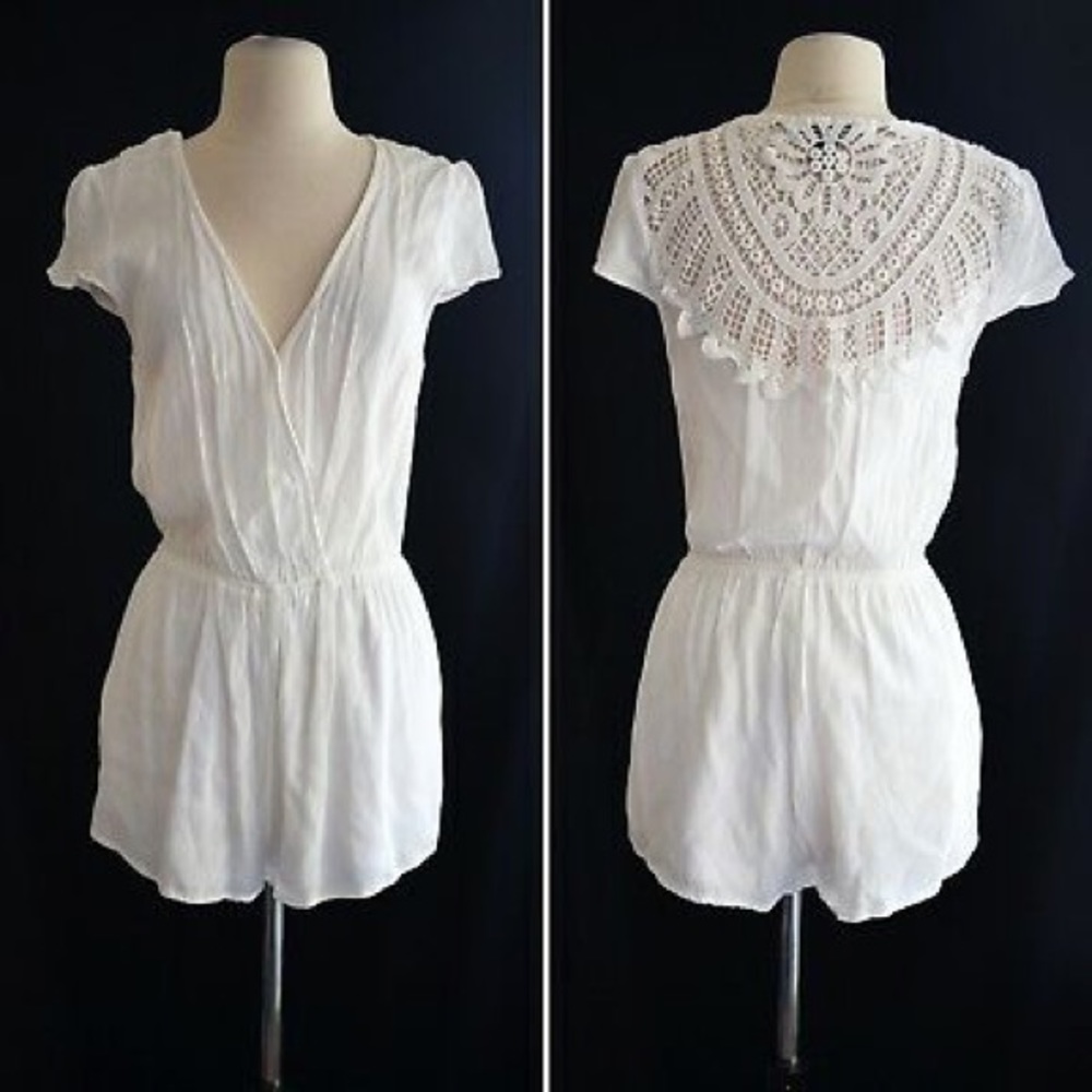 NWT White Crochet Lace Back Romper Size M
